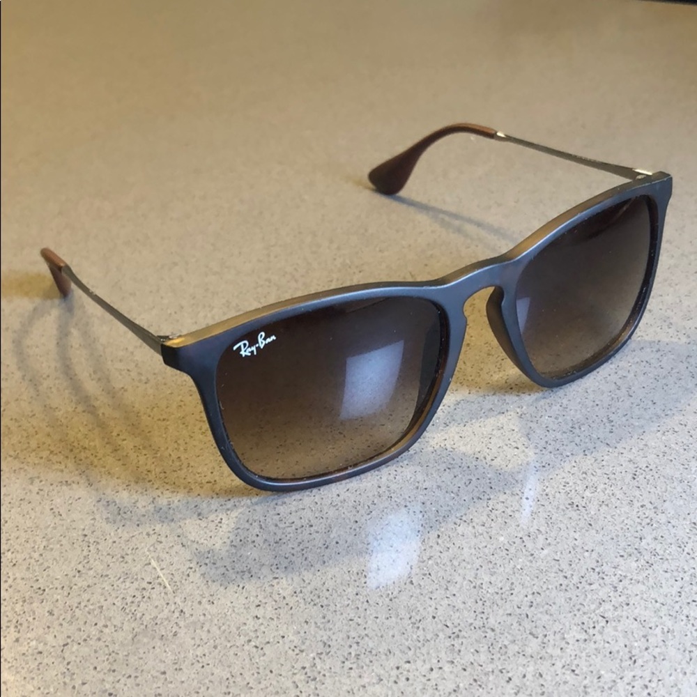 Brown Men’s RayBan Sunglasses